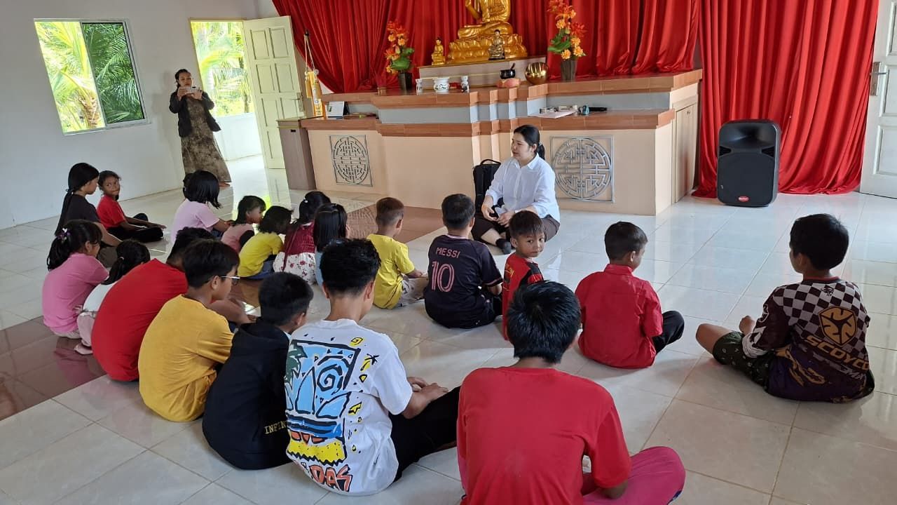 Bermain dan Sharing Bersama Muda-mudi dan Anak-anak di Cetiya Jaya Manggala, Desa Kundur, Kab. Kep. Meranti